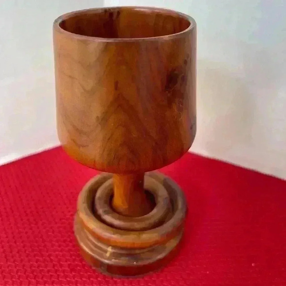 Hand Crafted Bermuda Ceder Friendship Goblet set of 4 - Picture 5 of 5